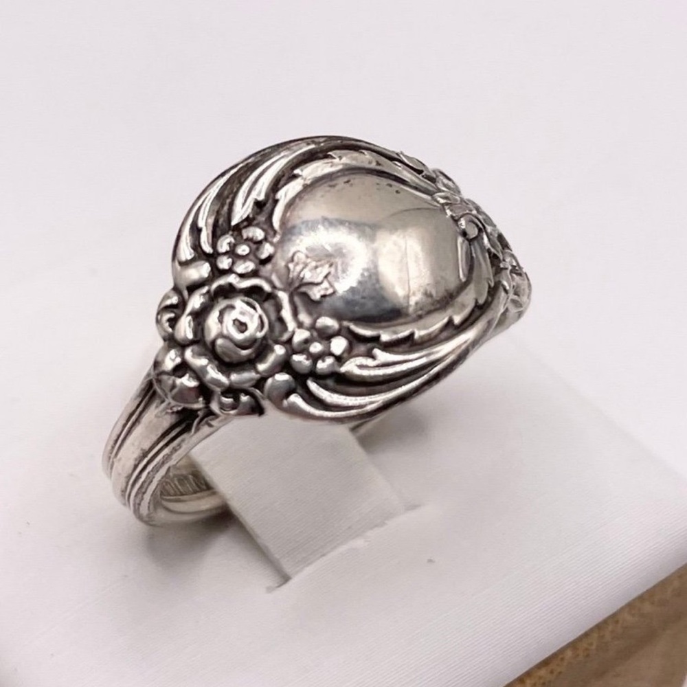 Vintage Heirloom Sterling by Oneida Spoon Ring